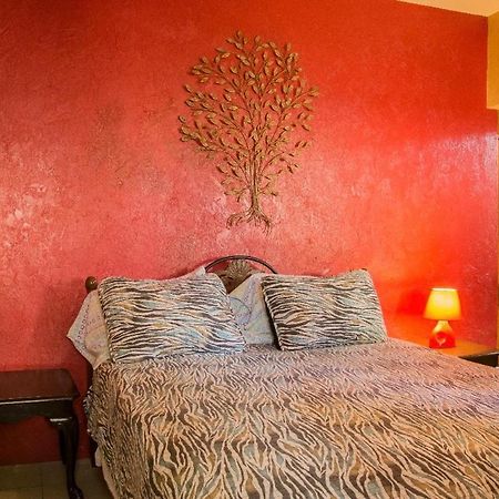 One32 Guest House Кингстон Экстерьер фото