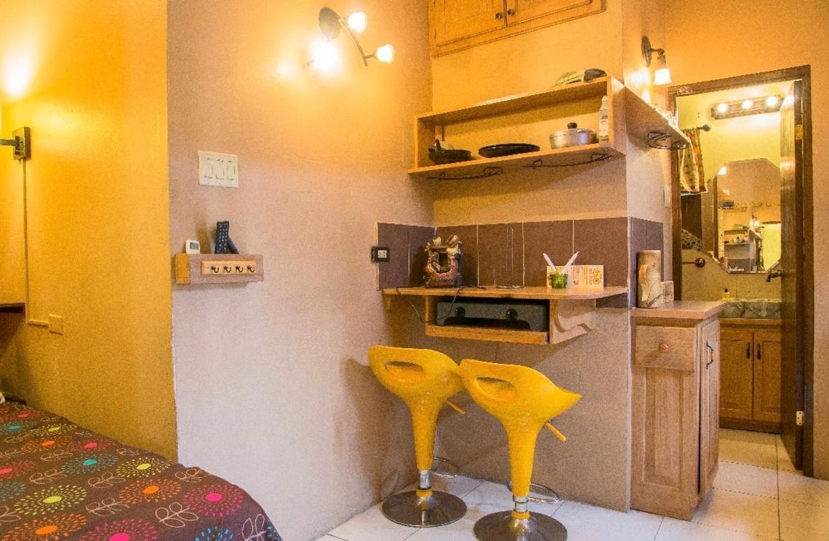 One32 Guest House Кингстон Экстерьер фото