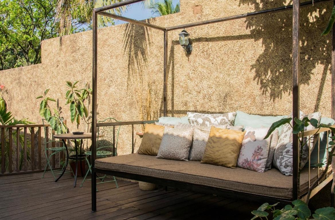 One32 Guest House Кингстон Экстерьер фото
